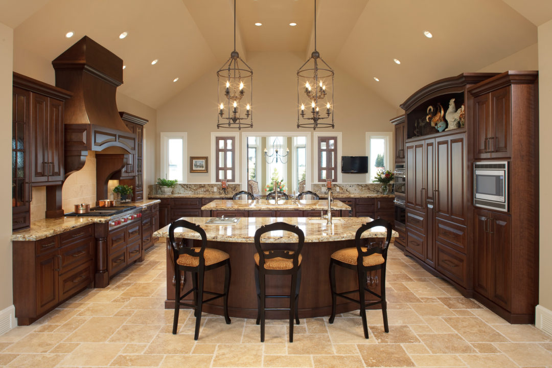 KITCHENS – TRADITIONAL